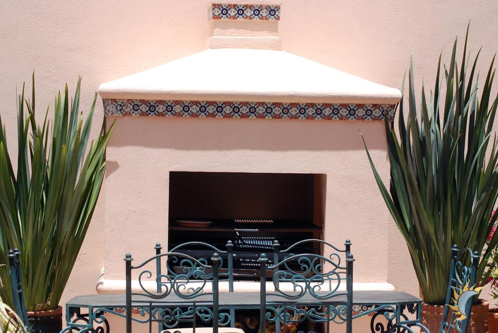 Hotel Tierra De Sol Y Luna Альенде Экстерьер фото