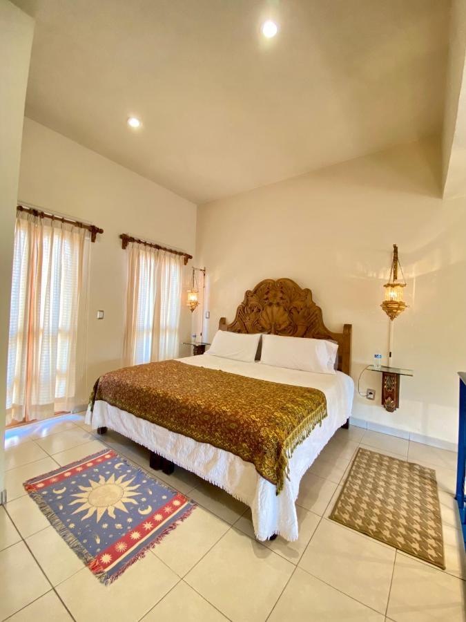 Hotel Tierra De Sol Y Luna Альенде Экстерьер фото