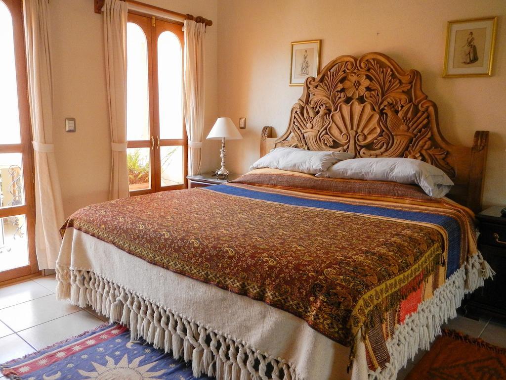 Hotel Tierra De Sol Y Luna Альенде Номер фото