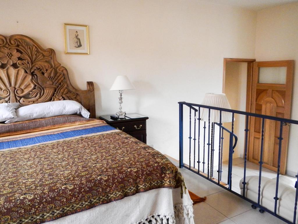 Hotel Tierra De Sol Y Luna Альенде Номер фото